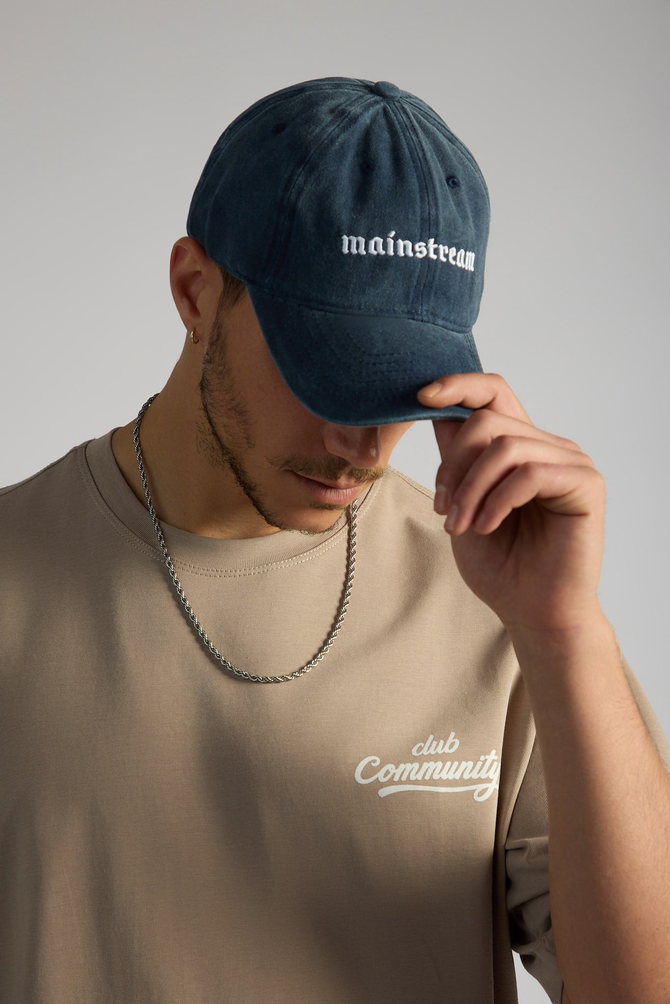 MAINSTREAM HAT