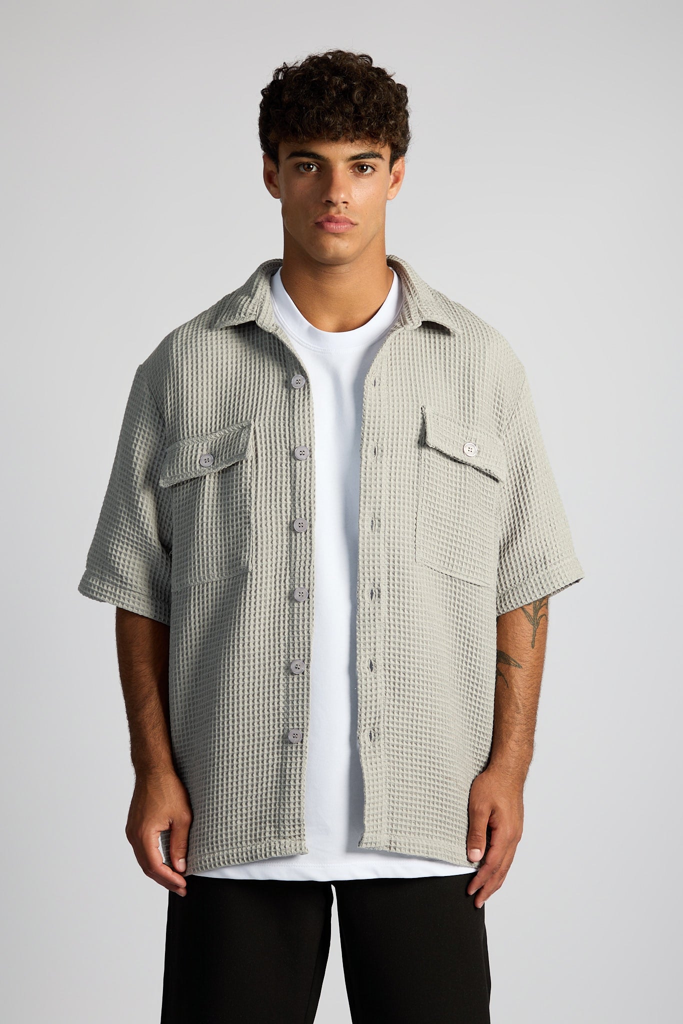 מכופתרת טוקיו ❘ Tokyo Shirt