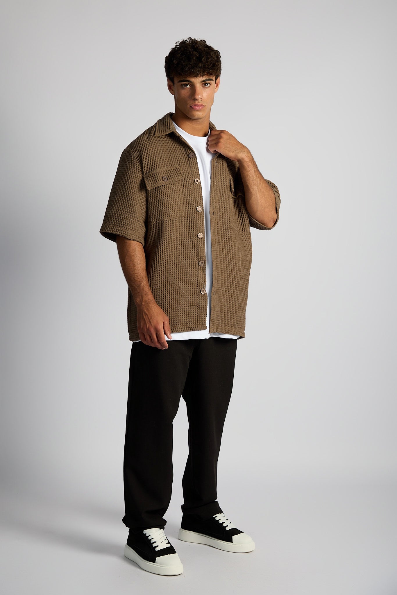 מכופתרת טוקיו ❘ Tokyo Shirt