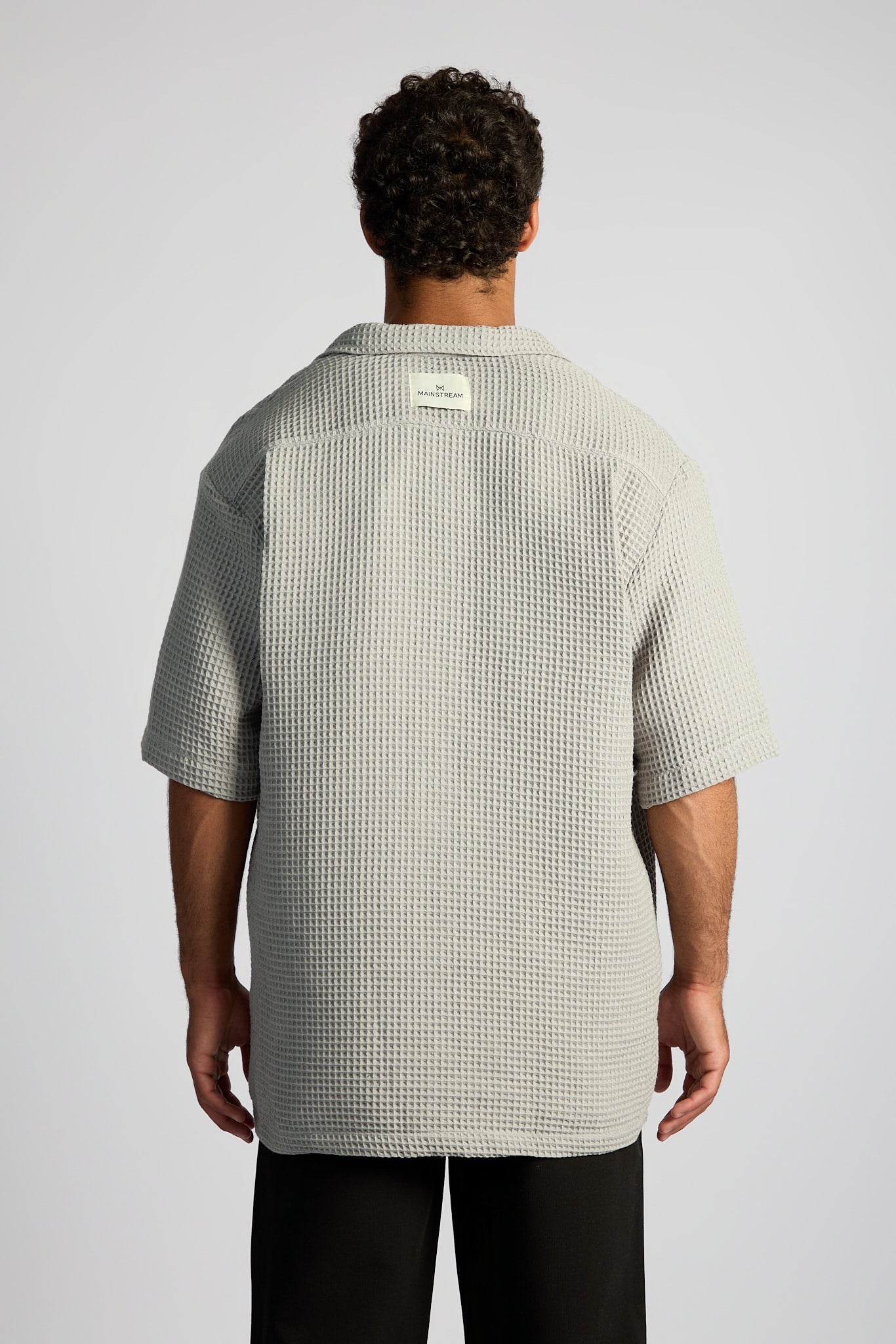 מכופתרת טוקיו ❘ Tokyo Shirt
