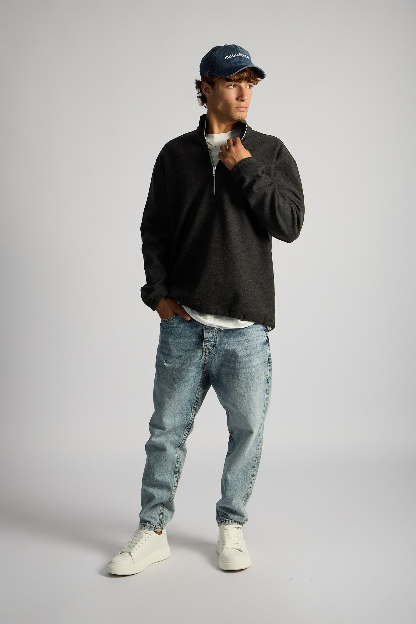 סוודר חצי רוכסן ❘ Half-Zip Sweater
