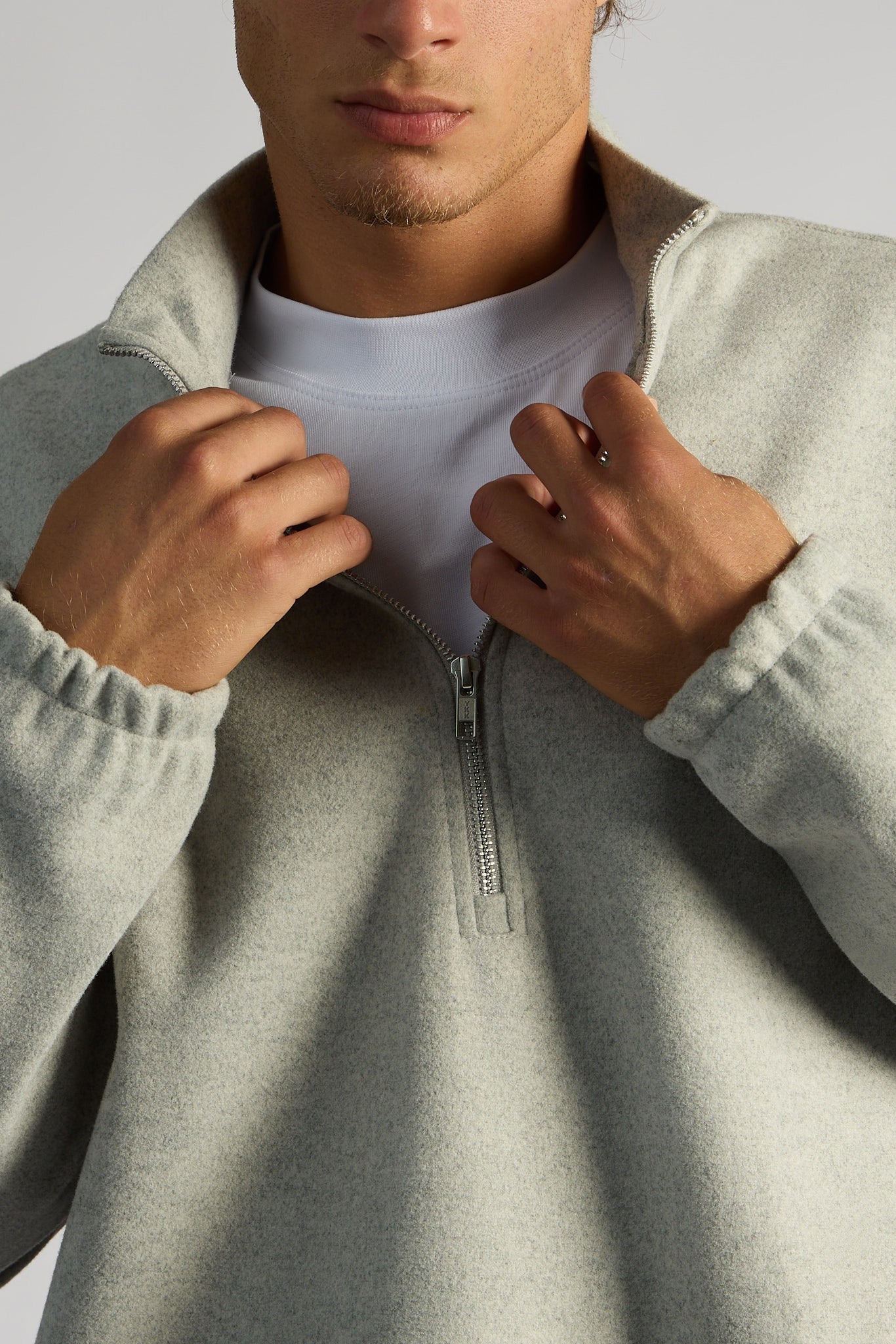 סוודר חצי רוכסן ❘ Half-Zip Sweater