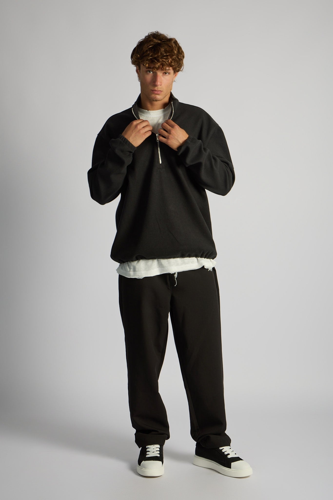סוודר חצי רוכסן ❘ Half-Zip Sweater