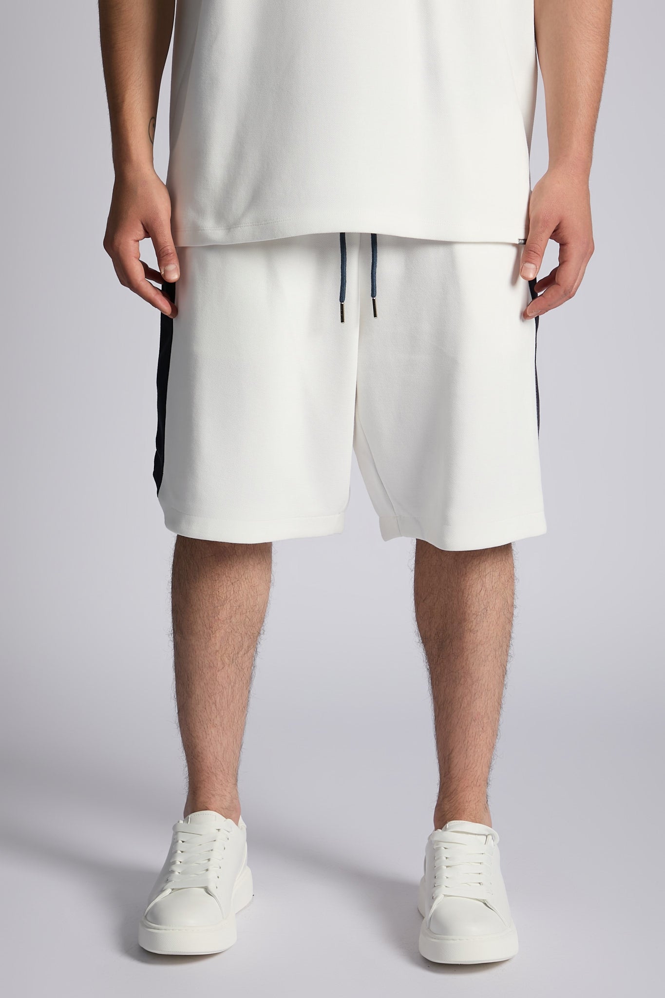 שורטס אוברסייז ❘ Club Shorts
