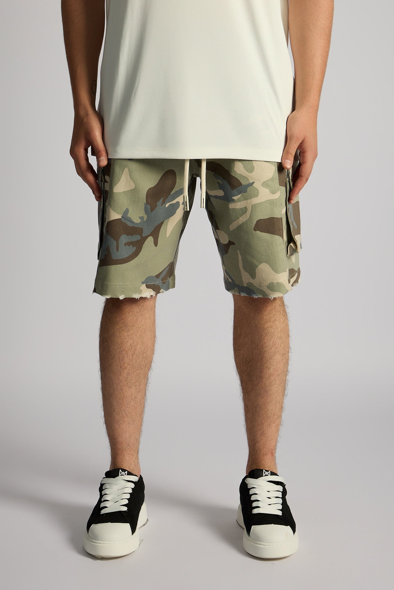 מכנסי דגמ"ח קצרים ❘ Army Cargo Shorts
